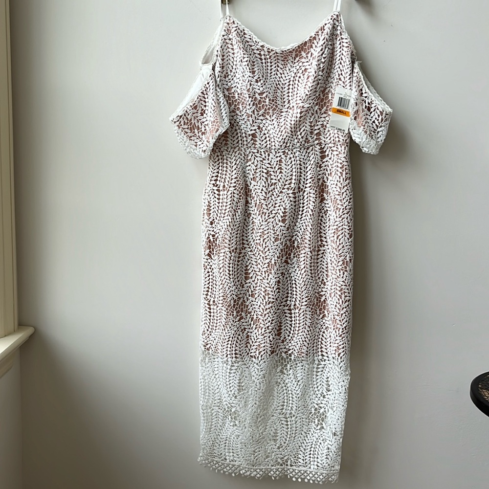 NWT Dress the Population Embroidered Lace Tara off-the-shoulder White Dress SM